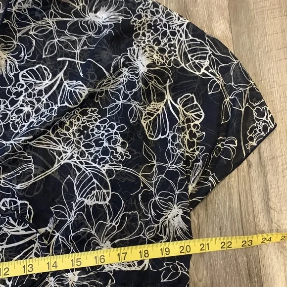 EMORY PARK Blue & White Floral Open Front Tie Cardigan-Style Top - Picture 16 of 16